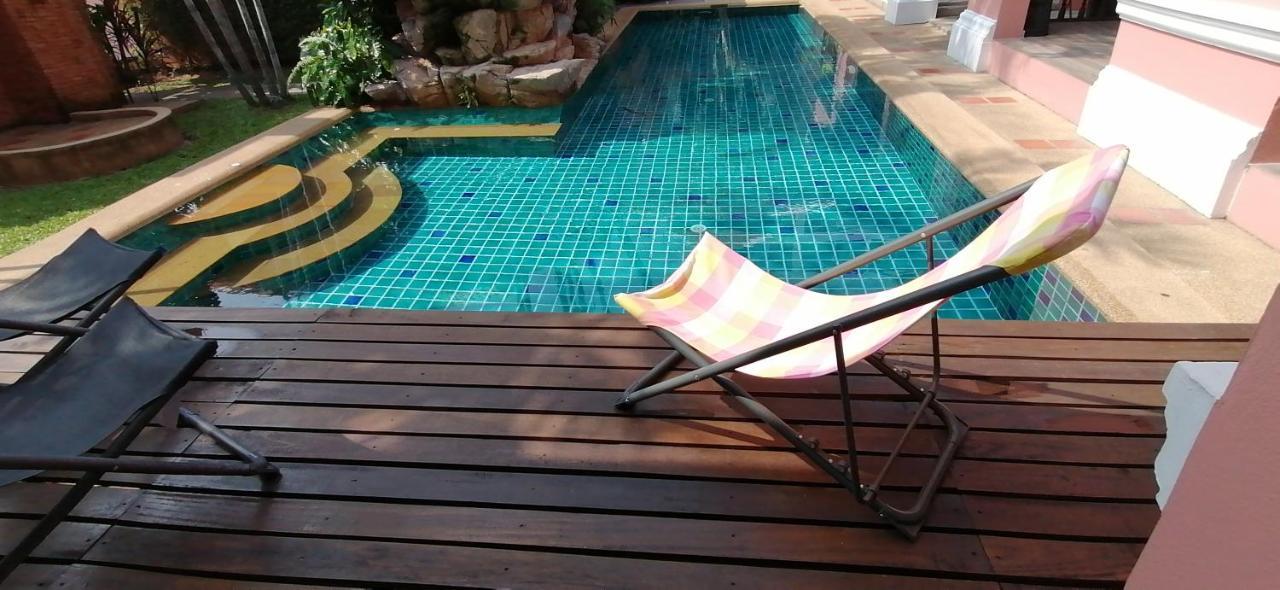 พระตำหนักวิลล่า 10 ห้องนอน พร้อมสระว่ายน้ำส่วนตัว Pattaya Extérieur photo